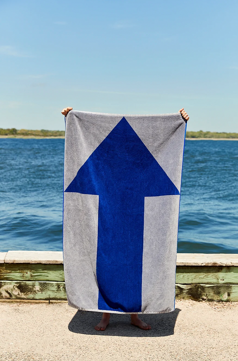 Lateral Objects Up Towel