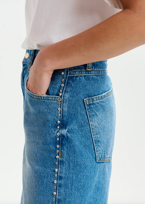 Essentiel Pearl Studded Jeans