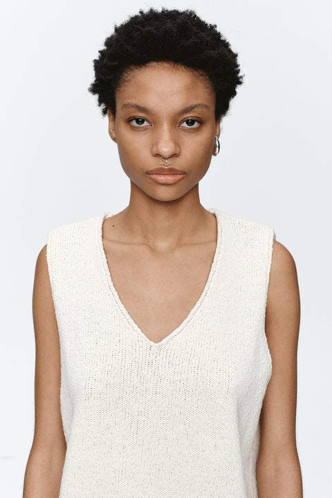 Marle Nya Vest