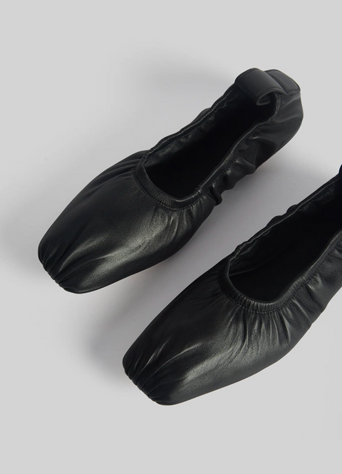 JVAM Camille Flat - Black