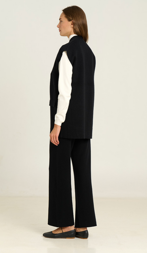 Sita Murt Sleeveless Longline Vest - Black