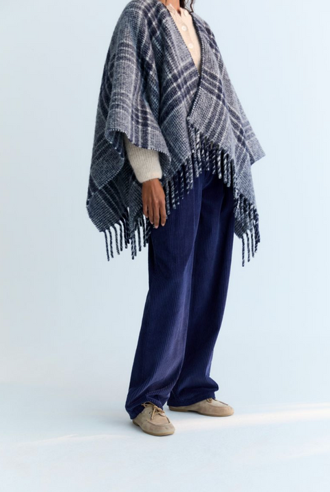 The New Society Brisa Poncho - Navy Check