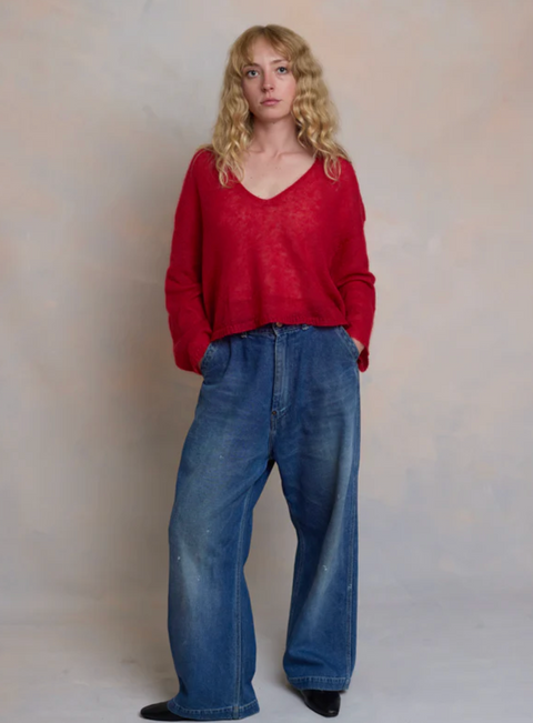 Luna Gallery Mohair Crop V Neck Sweater - Scarlet
